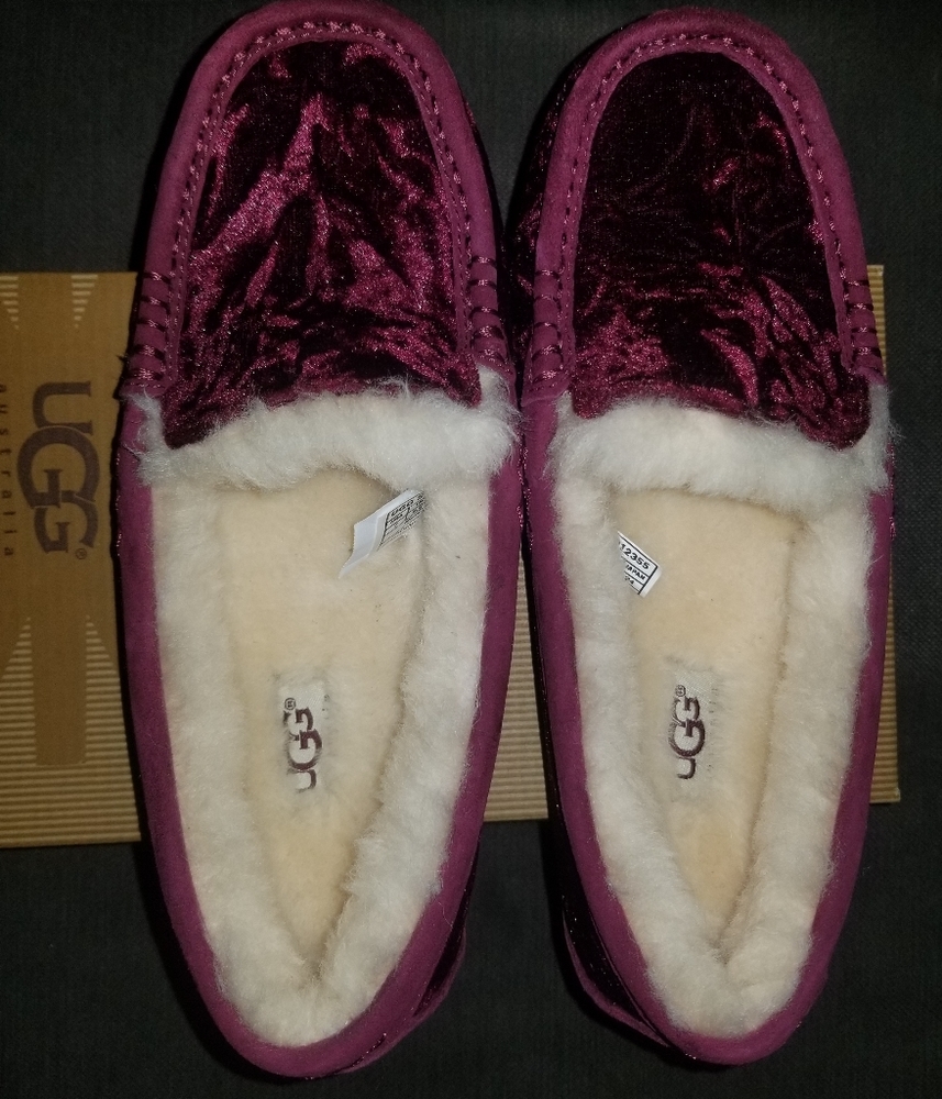 UGG Ansley Slippers